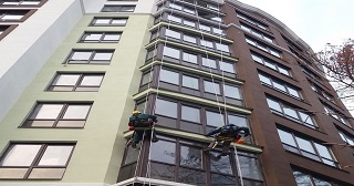 Установка крыши на балкон Светлоград цена от 1016 руб. м/2.